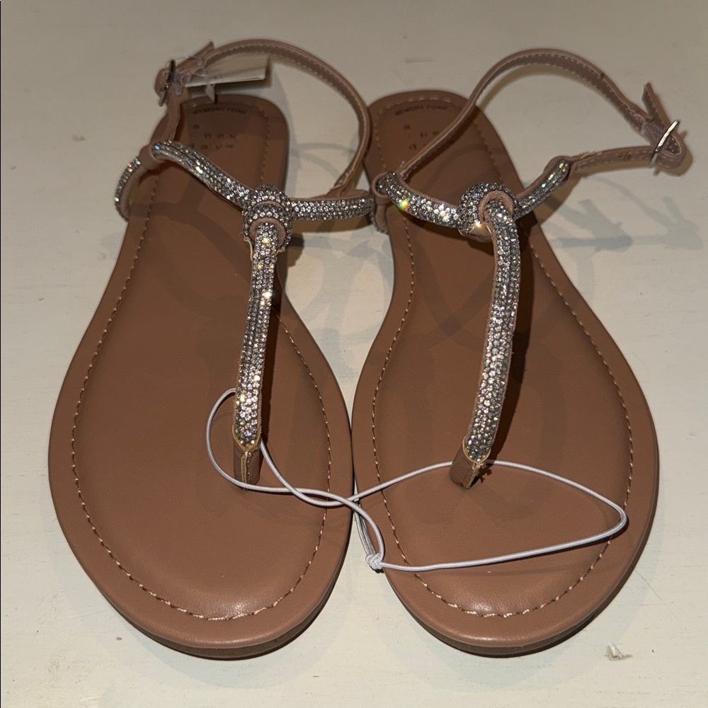 Women's Silver Strap Sandals sz 9 1/2 NWT